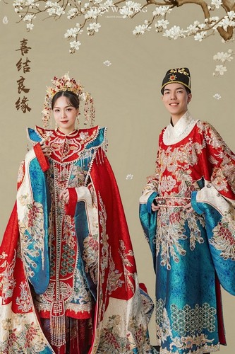 漢服婚紗推薦,婚紗工作室漢服,漢服婚紗攝影,漢服婚禮禮服,傳統漢服婚紗,時尚漢服婚紗,漢服個人寫真,漢服全家福攝影,漢服拍照,漢服寫真